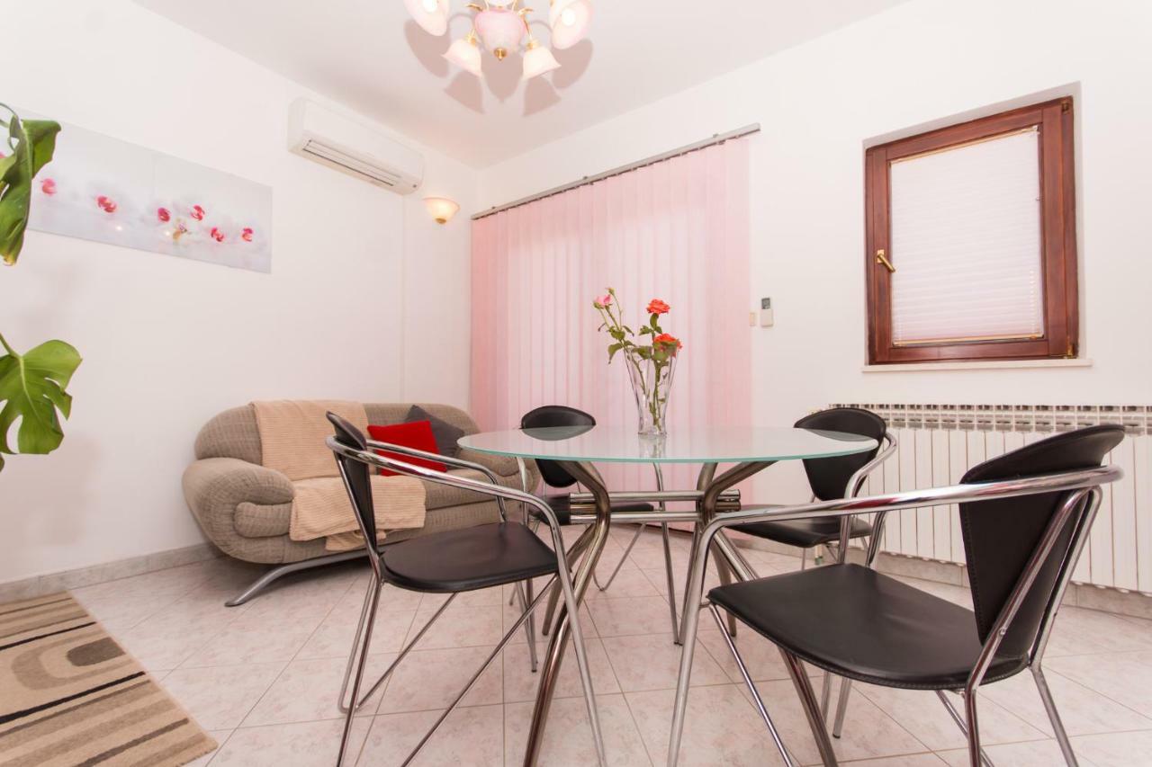 Apartman Mina 特罗吉尔 外观 照片